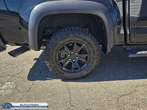 Used 2018 Chevrolet Colorado Z71 w/ Z71 Midnight Edition AWD/4WD image 13