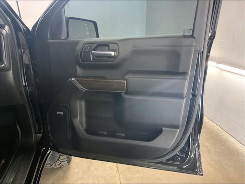 Used 2020 Chevrolet Silverado 1500 LT Trail Boss AWD/4WD image 25