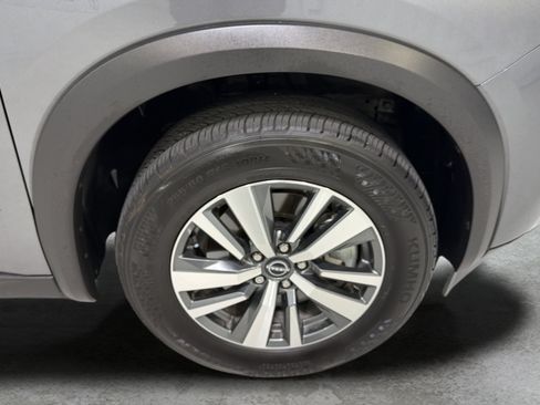 Used 2025 Nissan Pathfinder SL FWD image 27