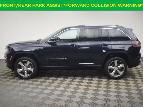 Used 2024 Jeep Grand Cherokee Limited w/ Luxury Tech Group II AWD/4WD image 13