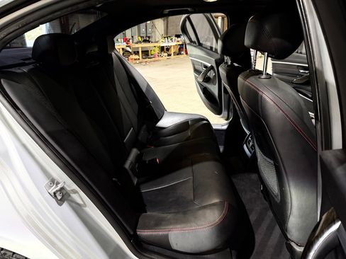 Used 2016 BMW 328i Sedan w/ Technology Package image 22