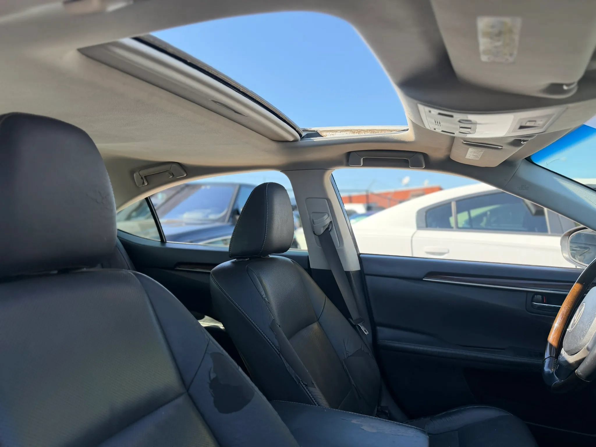 Used 2014 Lexus ES 350 w/ Premium Package FWD image 32