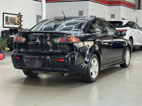 Used 2014 Mitsubishi Lancer SE image 2