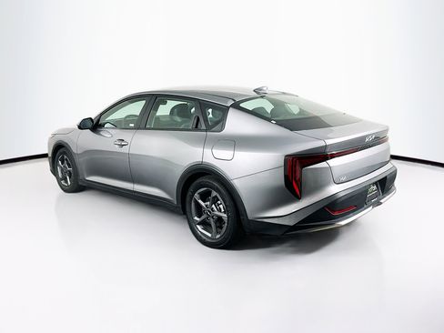 Used 2025 Kia K4 LXS image 5