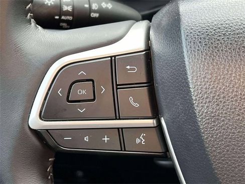 Certified 2025 Toyota Highlander XSE image 26