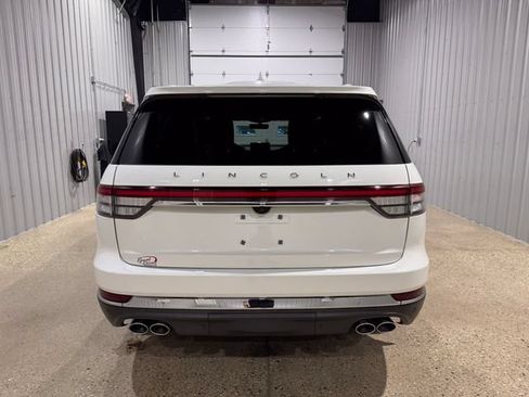 Used 2021 Lincoln Aviator Reserve w/ Equipment Group 202A AWD/4WD image 7
