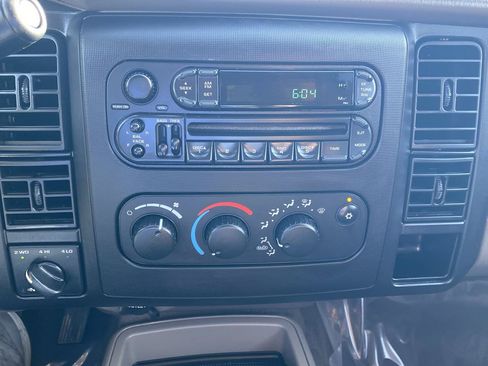 Used 2002 Dodge Dakota SLT AWD/4WD image 20