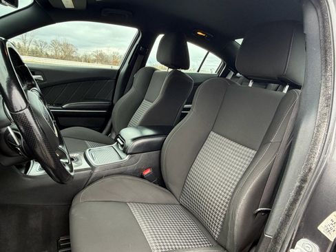 Used 2021 Dodge Charger R/T w/ Navigation & Travel Group image 10