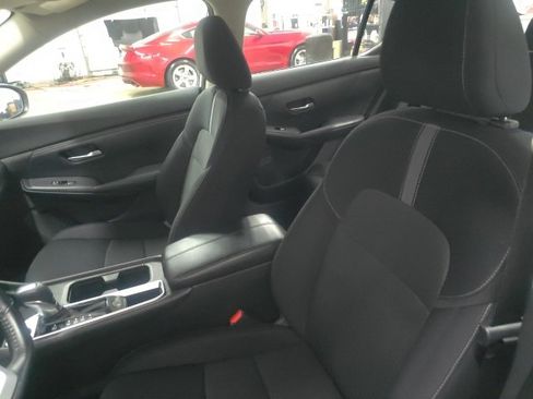 Used 2022 Nissan Sentra SV image 16