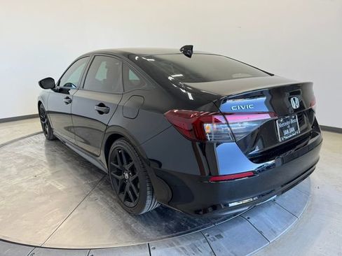 Used 2025 Honda Civic Sport image 9