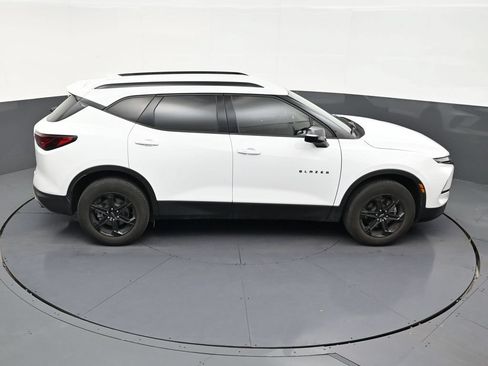 Used 2024 Chevrolet Blazer LT w/ Midnight/Sport Edition FWD image 18