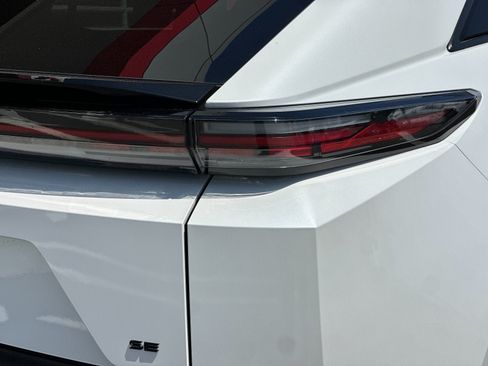 New 2026 Toyota C-HR AWD/4WD image 31