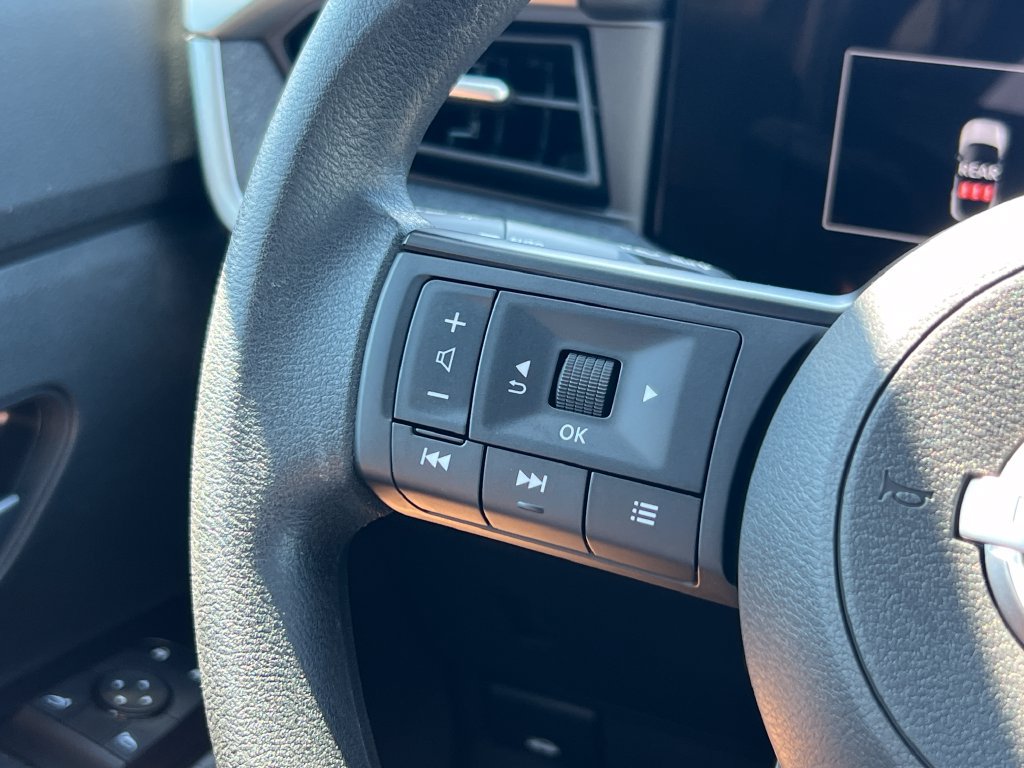 Used 2025 Nissan Kicks SV w/ SV Premium Package AWD/4WD image 25
