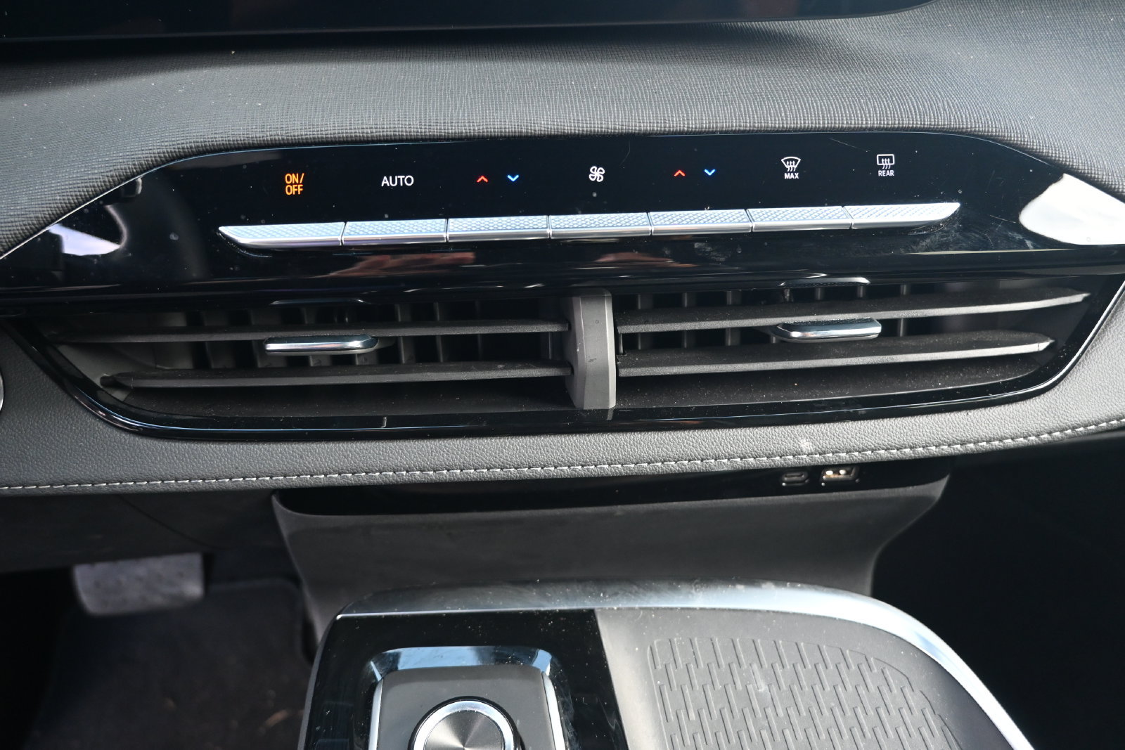 Used 2026 Buick Enclave Preferred FWD image 18