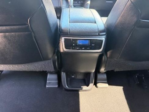 Used 2017 Toyota Highlander Limited AWD/4WD image 35