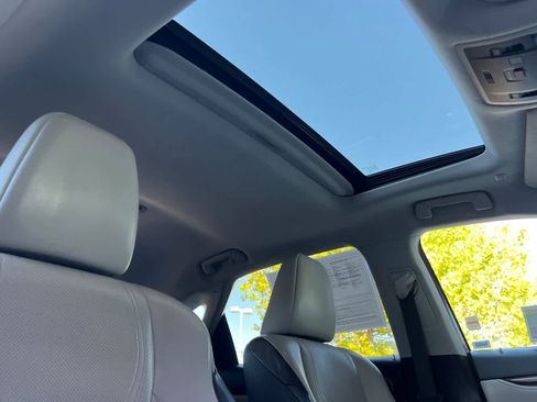 Used 2019 Lexus RX 450h AWD w/ Navigation Package image 18