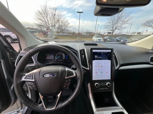Used 2024 Ford Edge SEL w/ Convenience Package image 35