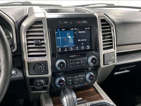 Used 2016 Ford F150 Lariat w/ Equipment Group 502A Luxury AWD/4WD image 5