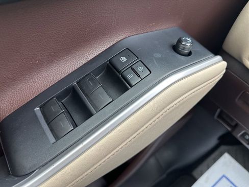 Certified 2020 Toyota Highlander XLE image 14