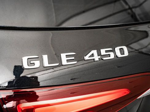Certified 2025 Mercedes-Benz GLE 450 4MATIC w/ AMG Line Exterior image 19