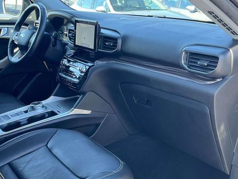 Used 2023 Ford Explorer Limited image 26
