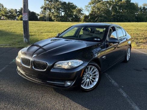 Used 2011 BMW 535i xDrive Sedan AWD/4WD image 2
