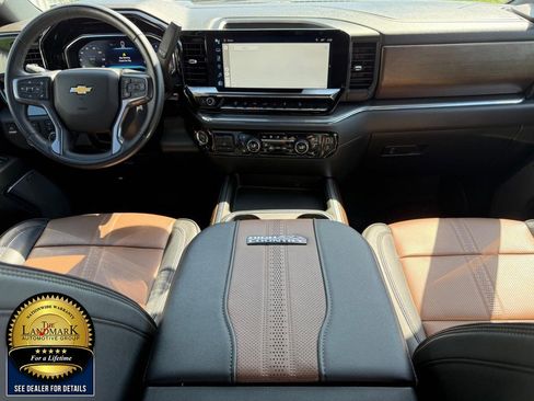 Used 2024 Chevrolet Silverado 3500 High Country w/ Z71 Off-Road Package AWD/4WD image 18