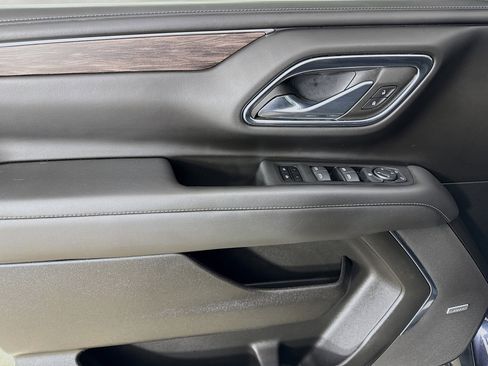 Used 2023 Chevrolet Tahoe LT RWD image 18