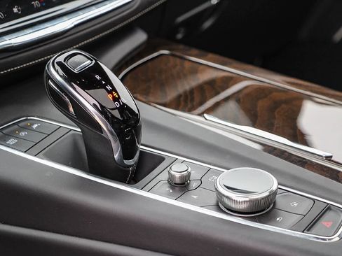 Used 2023 Cadillac Escalade ESV Sport Platinum w/ LPO, ONYX Package image 20