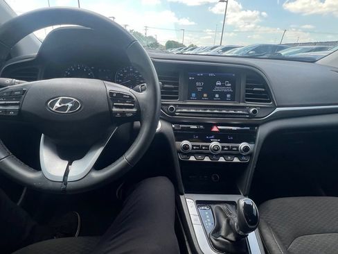 Used 2020 Hyundai Elantra Value Edition w/ Cargo Package (C1) FWD image 10