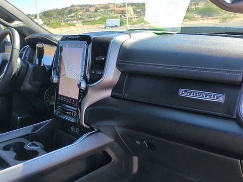 Used 2025 RAM 2500 Laramie AWD/4WD image 34