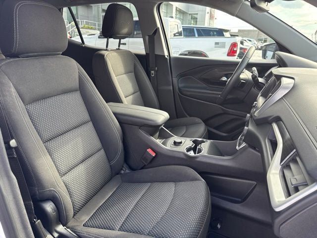 Used 2024 GMC Terrain SLE FWD image 28