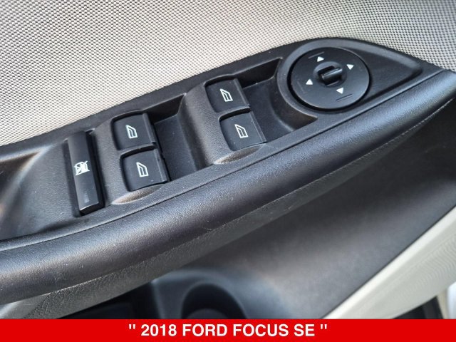 Used 2018 Ford Focus SE FWD image 12