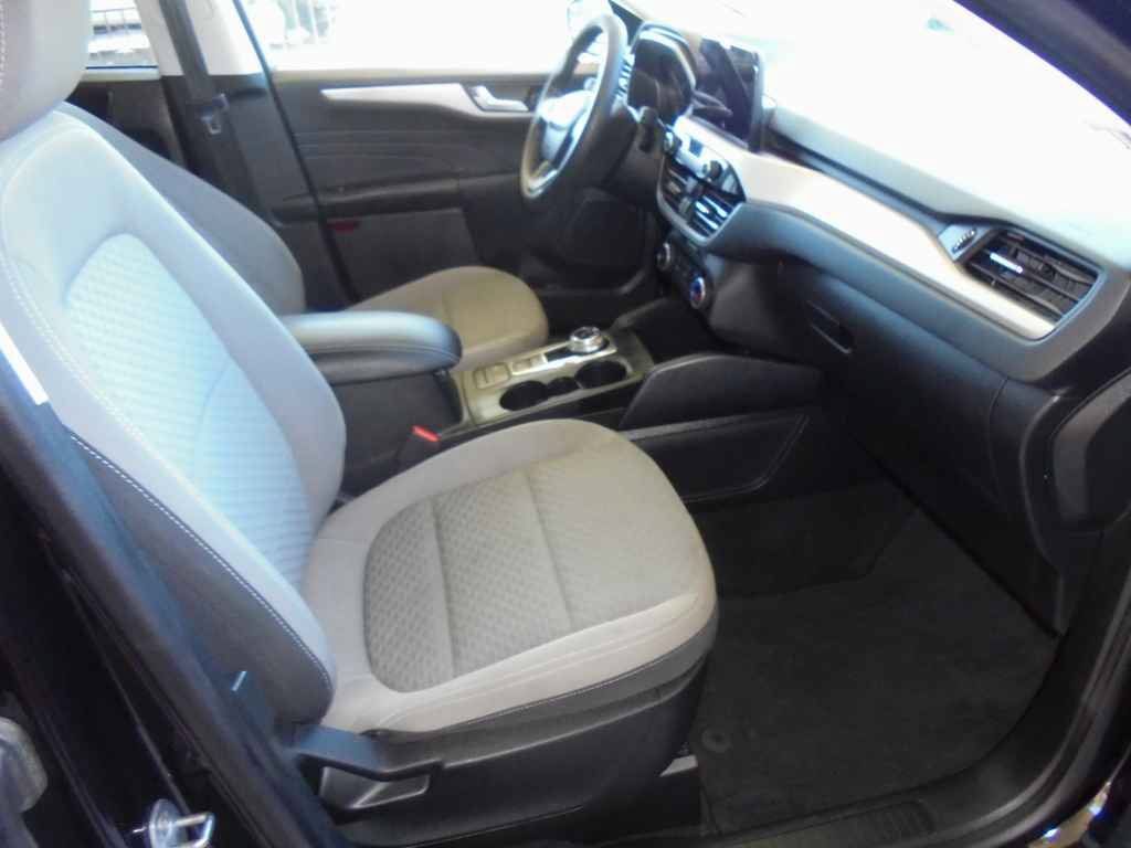 Used 2021 Ford Escape SE FWD image 8