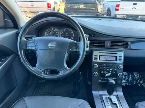 Used 2008 Volvo XC70 3.2 image 18