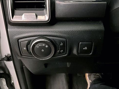 Certified 2019 Ford Ranger Lariat w/ Equipment Group 501A Mid image 30