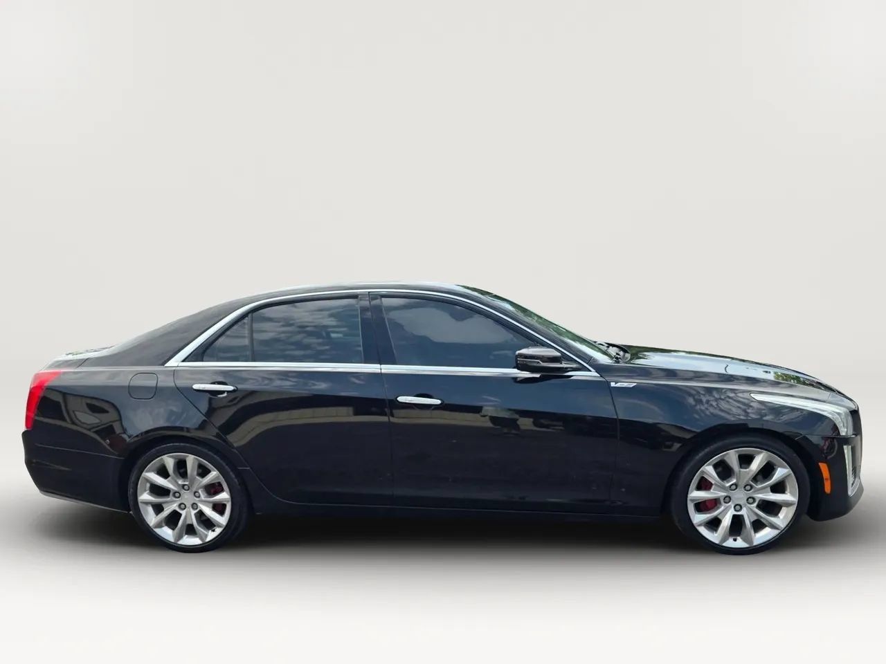 Used 2019 Cadillac CTS Luxury RWD image 5