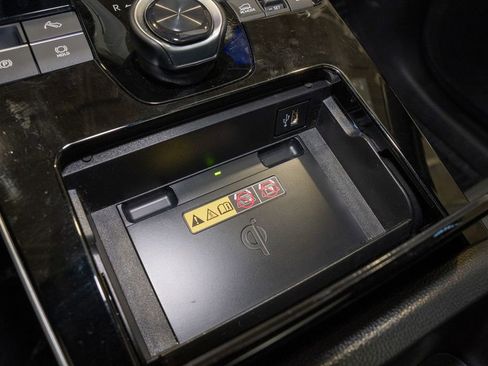 Used 2025 Toyota bZ4X Limited w/ Weather Package image 18