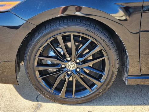 Used 2023 Toyota Camry XSE image 9