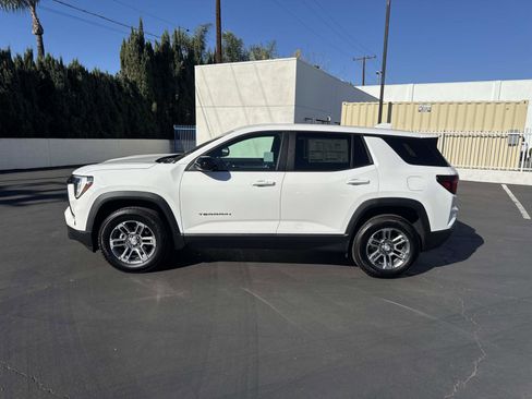 Used 2025 GMC Terrain Elevation image 8