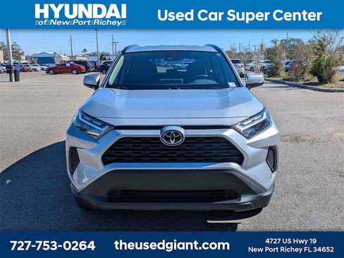 Used 2025 Toyota RAV4 XLE image 8