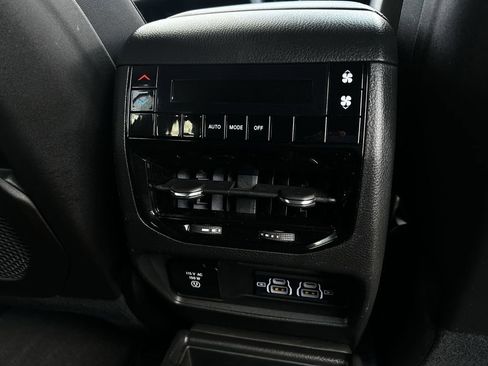 Used 2023 Jeep Grand Cherokee L Laredo RWD image 32