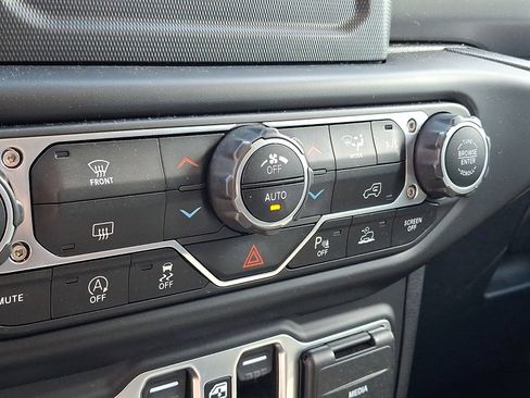 Certified 2021 Jeep Wrangler Unlimited Sport AWD/4WD image 21