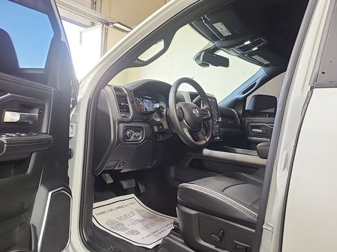Used 2024 RAM 2500 Laramie w/ Night Edition AWD/4WD image 7