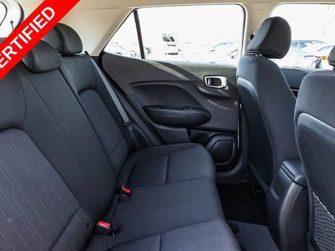 Certified 2024 Hyundai Venue SE FWD image 18