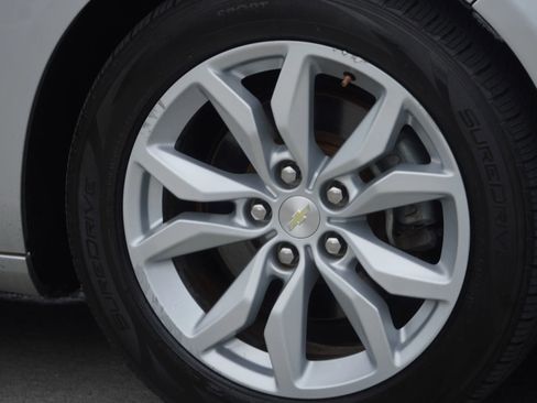 Used 2016 Chevrolet Impala LT image 24