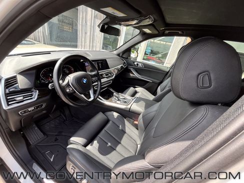 Used 2021 BMW X5 xDrive40i w/ Premium Package image 32