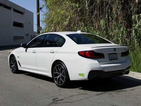 Used 2023 BMW 530e w/ M Sport Package image 30