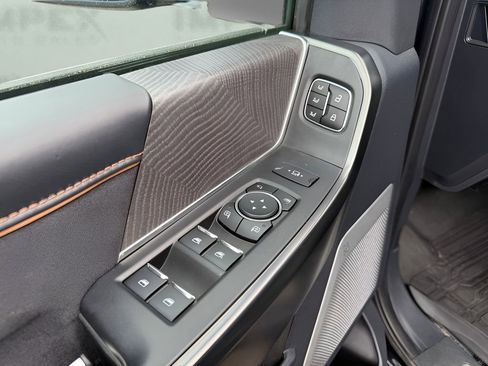 Used 2023 Ford F250 Platinum AWD/4WD image 33