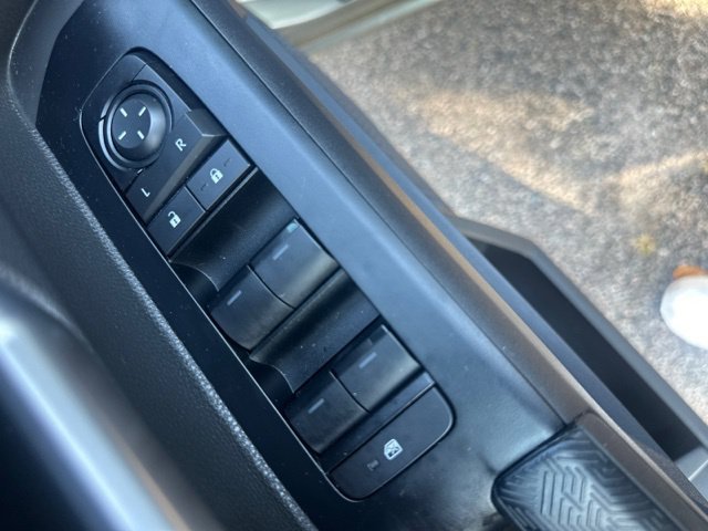 Used 2025 Toyota Tacoma TRD Off-Road w/ TRD Off Road Premium Package AWD/4WD image 25